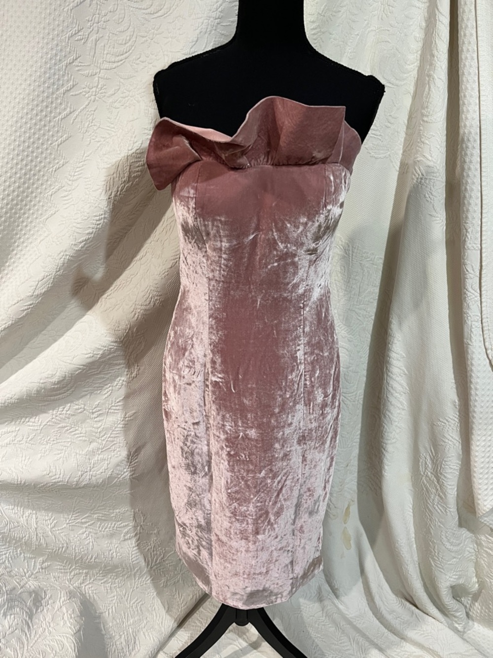 Cinq à Sept Marceau Strapless Velvet Ruffle Sheath Dress, size 6